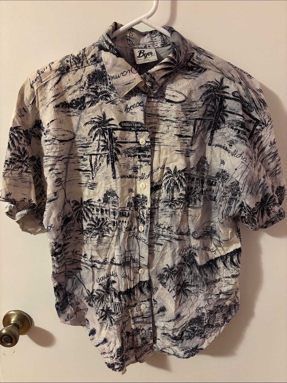 Byer California Beige and Black Tropical Print Button-Down Shirt